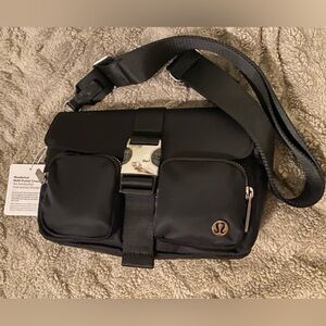 NWT Lululemon Wunderlust Crossbody